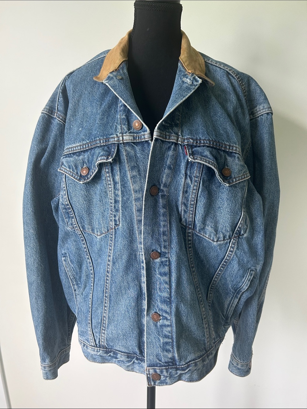Vintage Levi’s Denim Trucker Jacket with Brown Leather Collar